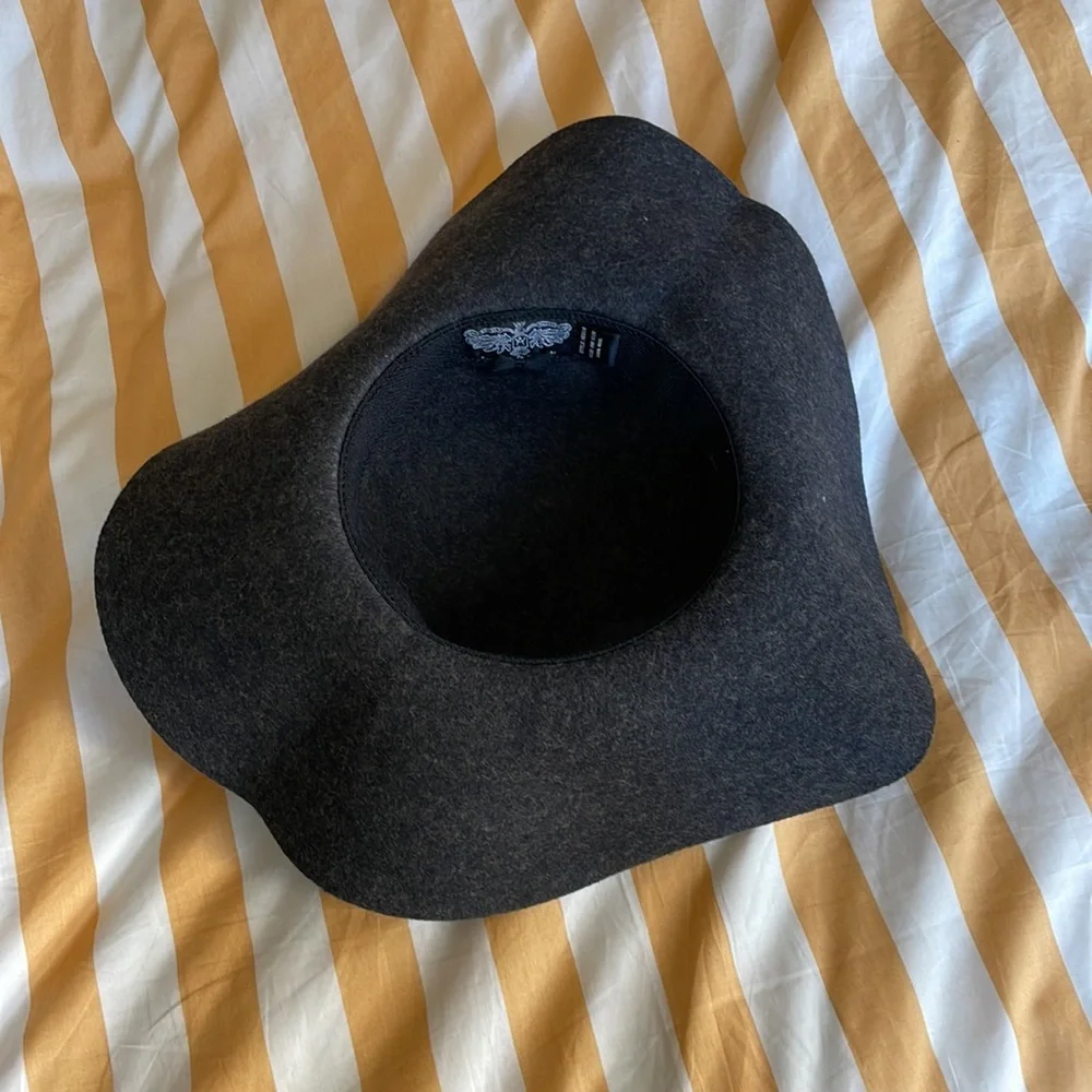 Wool brimmed hat
